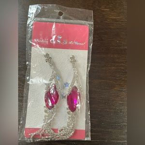 Earrings never worn
